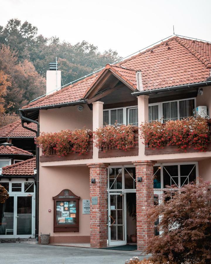 Hotel & Restaurant Se-Mi Veliko Trgovišće المظهر الخارجي الصورة